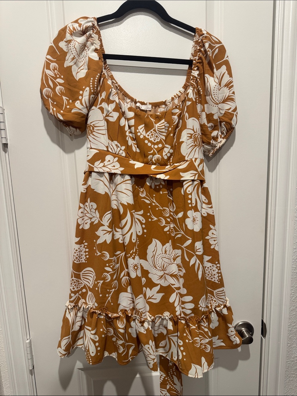 Blu Pepper Mustard Floral Puff-Sleeve Sundress - White Print size Large